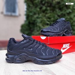Кросівки чоловічі Nike Air Max Plus TN Black чорні