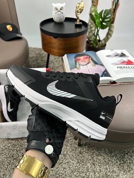 Кросівки чоловічі Nike Zoom Structure 17x Black white