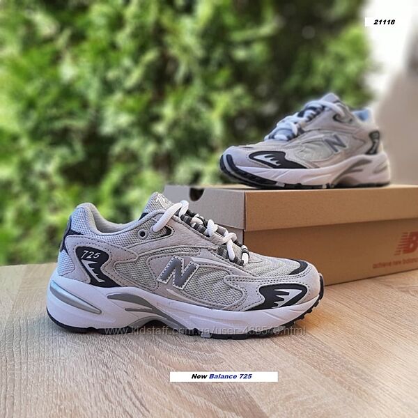 Кросівки жіночі New Balance 725 сірі з чорним