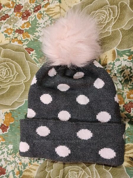 Детская теплая шапка в идеальном состоянии