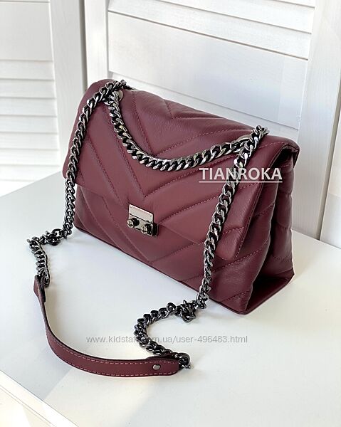 Sale Італійська сумка з мякої стьобаної шкіри