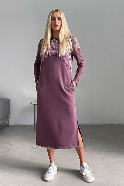 Жіноча трикотажна сукня міді з орнаментом. Україна. Терактот, фуксія