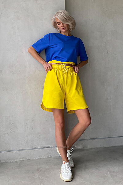 Жіночі футболки в патріотичних жовто-синіх кольорах. Виробник Україна