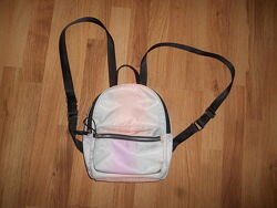 Дитячий рюкзак для дівчинки 