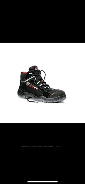 Водонепроникні чоботи 