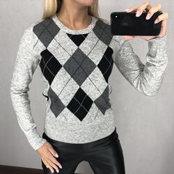 Последние единицы. Серый свитер в ромбах. amisu. размер хс.