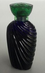 Миниатюра Emanuel Ungaro Ungaro  Оригинал.