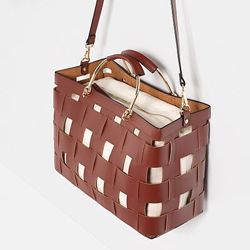 Коричневая кожаная сумка из плетеной кожи Zara basket tote