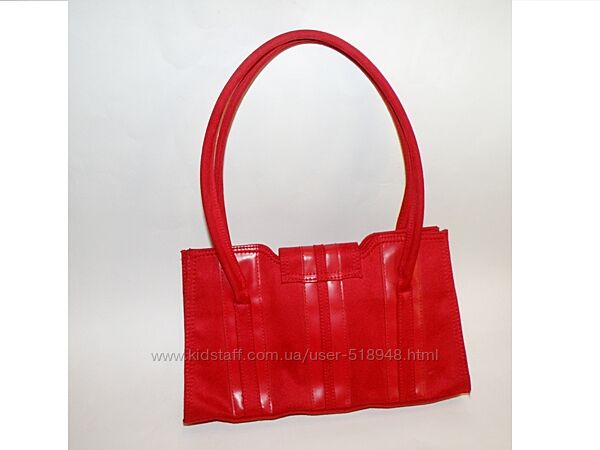 Сумка червона Clarins Paris