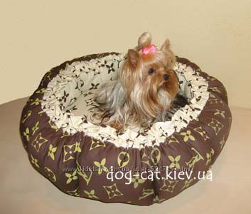 Стильные и удобные лежанки LOUIS VUITTON для собак и котов. Выбор моделей