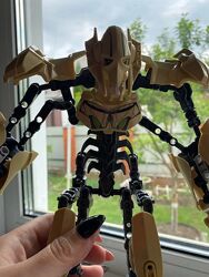 #8: игрушка Гривус