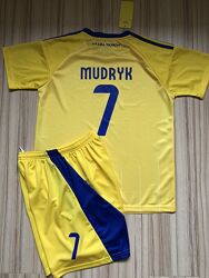 Футбольна форма збірної України 