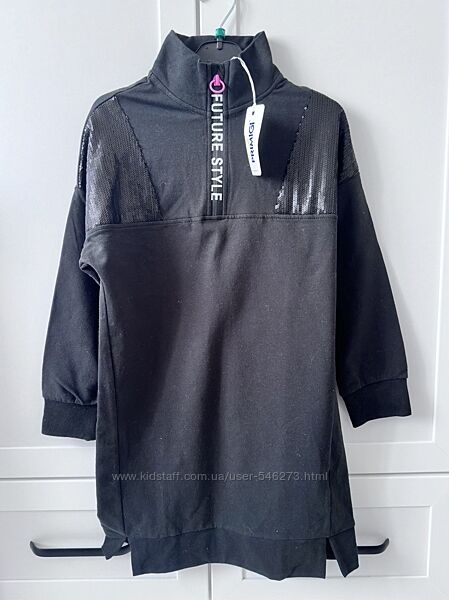 Спортивна сукня на дівчинку 8 років.