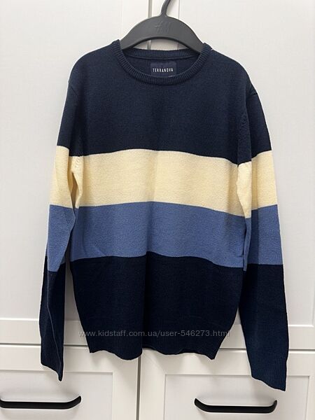 Трикотажна шерстяна кофточка на хлопчика 10 / 11 років.
