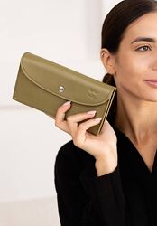 Кошелек кожаный женский на кнопке оливковый краст wallet