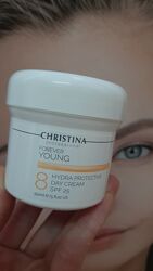 Christina Forever Young Hydra Protective Day Cream SPF25
