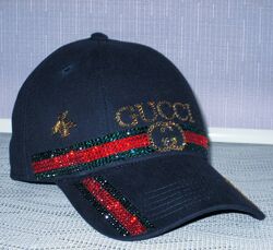 Бархатистая кепка со стразами Сваровски копия Gucci 2023 синяя