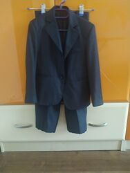 Серый костюм для мальчика 6-8 лет 128- 134 Состояние хорошее