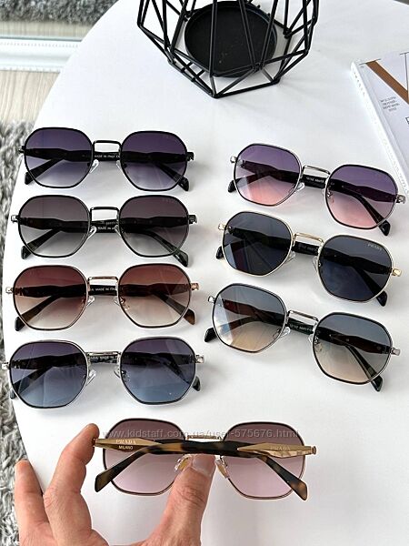 Знов в наявності Ідеальні раунди 2024  Бренд PRADA 