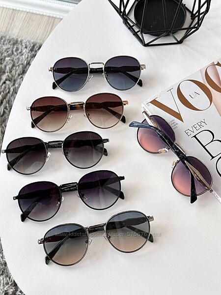 Знов в наявності Кругла новинка 2024  Бренд PRADA 