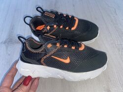 Круті кросівки Nike React Live, оригінал, р-р 30, уст 19 см