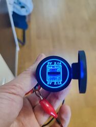 Універсальна USB зарядка з підсвіткою в авто