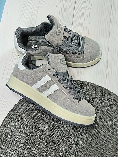 Кросівки STILLI 33, 35рр