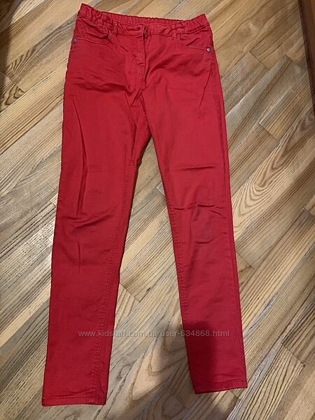 Красные джинсы на 10-12лет