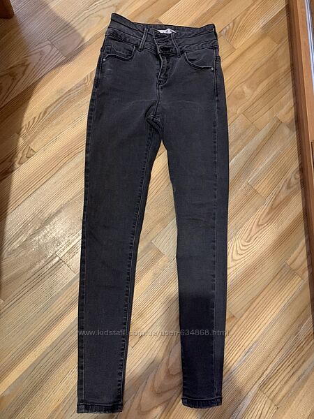 Серые джинсы с высокой талией на 10-12лет