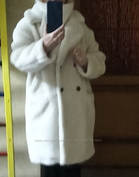 Стильна молодіжна  еко шубка р М Л молочна