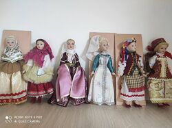 Порцелянові Ляльки в костюмах народів світу