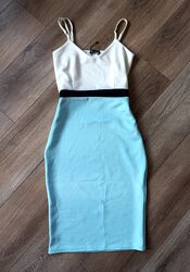 Сукня plt prettylittlething плаття блакитне біле
