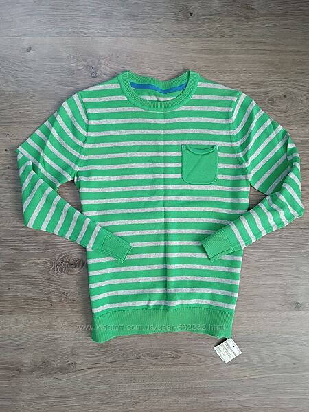 Стильний светр з кишенею 