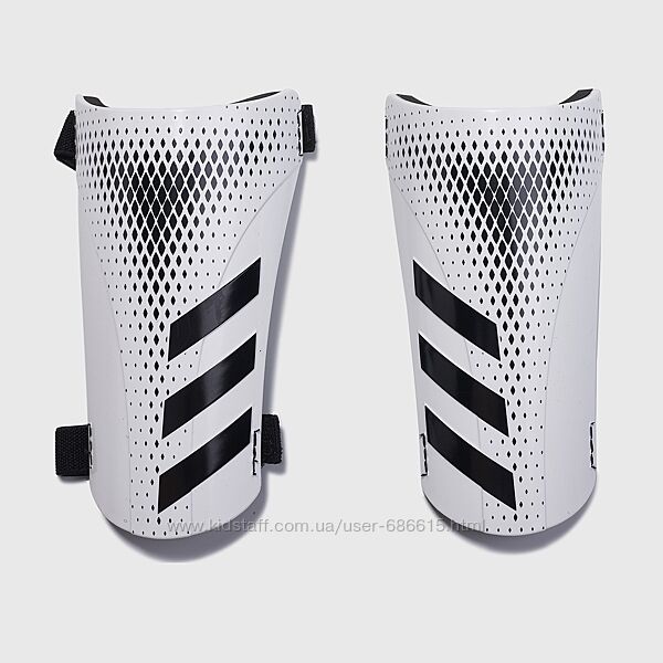 Щитки футбольные Adidas Predator 20 Training арт. FS0338