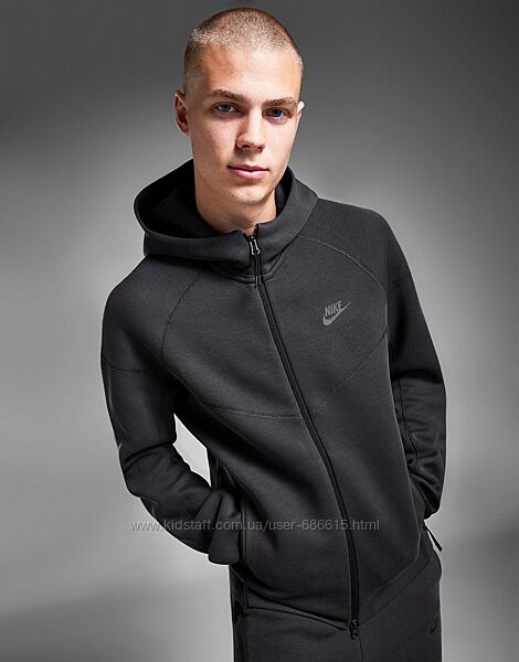 Кофта муж. Nike Sportswear Tech Fleece Hoodie арт. FB7921-060