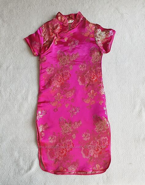 Сукня китайська атлас, довжина 82 см.