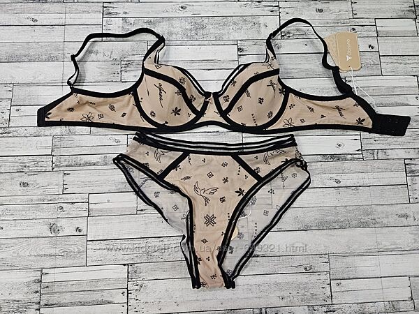 Стильний комплект Obrana від Anabel Arto