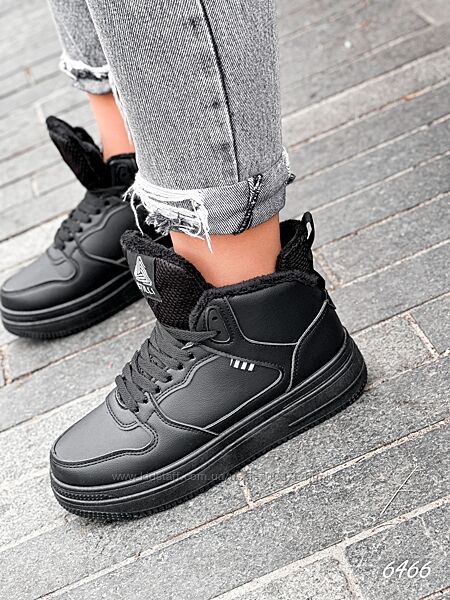 Кроссовки зима Mina, черные