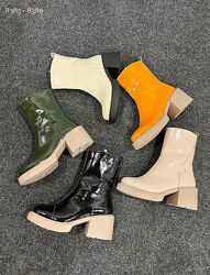 Ботинки, натуральная лак кожа, черные/беж/манго/хаки, деми/зима
