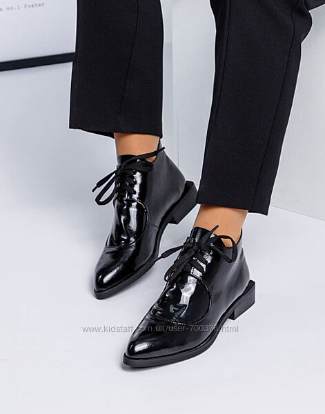 Элегантные ботинки, натуральная глянцевая кожа/стрейчевый лак, черные