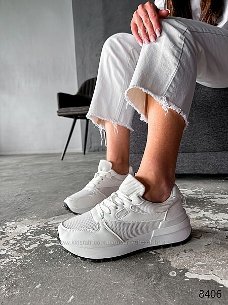 Кроссовки Mary белые