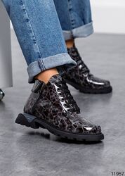 Черевики демі, натуральна лакова шкіра