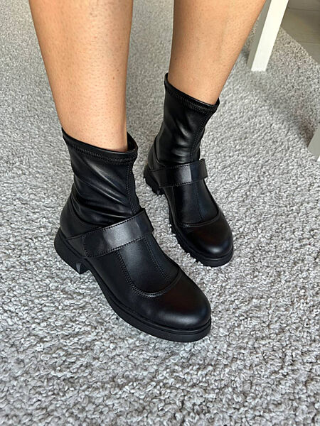 Черевики жіночі шкіряні чорні на шкірпідкладі