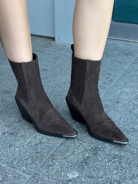 Черевики ковбойки жіночі замшеві шоколадного кольору