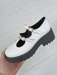 Туфлі з ремінцями, натуральна шкіра, білі