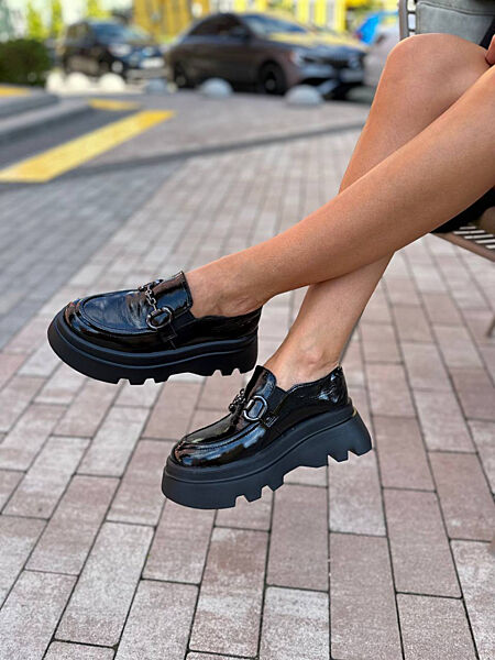 Лофери, натуральна шкіра наплак, чорні