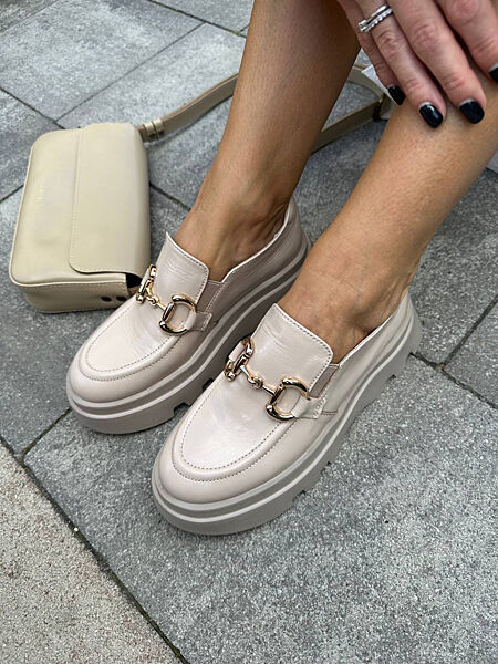 Лофери, натуральна шкіра наплак, бежеві