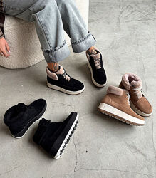 Зимові черевики, натуральна замша, карамель/чорні