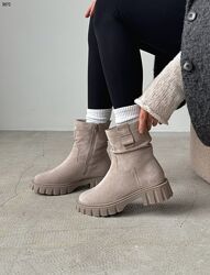 Зимові черевики, натуральна замша, беж