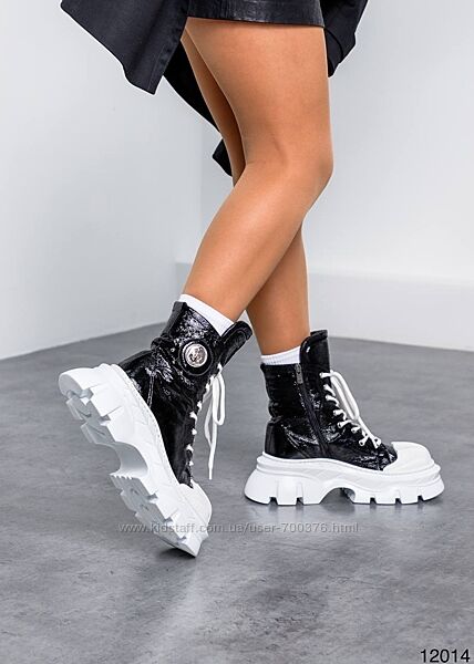 Черевики демі, натуральна лакова шкіра, чорні з білим